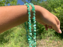 Charger l'image dans la galerie, Perles en chrysoprase, forme chips