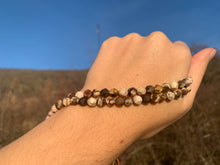 Charger l'image dans la galerie, Perles en jaspe zebré brun, forme diamant entre 6 et 10mm