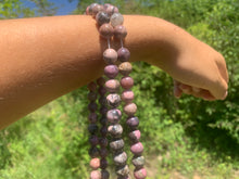 Charger l'image dans la galerie, Perles en rhodonite entre 8 et 10mm