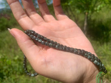 Charger l'image dans la galerie, Perles en séraphinite, forme carré