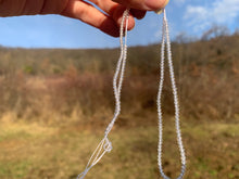 Charger l'image dans la galerie, Perles en cristal de roche facettées entre 2 et 4mm