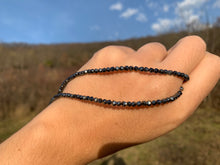 Charger l'image dans la galerie, Perles en hématite, forme diamant entre 3 et 10mm