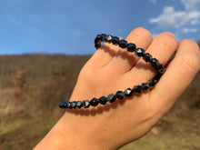 Charger l'image dans la galerie, Perles en hématite, forme diamant entre 3 et 10mm