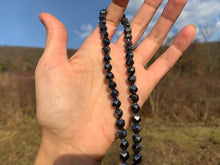 Charger l'image dans la galerie, Perles en hématite, forme diamant entre 3 et 10mm