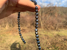 Charger l'image dans la galerie, Perles en hématite, forme diamant entre 3 et 10mm