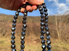 Charger l'image dans la galerie, Perles en hématite, forme diamant entre 3 et 10mm