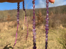 Charger l'image dans la galerie, Perles en améthyste, forme coeur