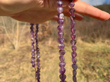 Charger l'image dans la galerie, Perles en améthyste, forme coeur