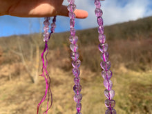 Charger l'image dans la galerie, Perles en améthyste, forme coeur