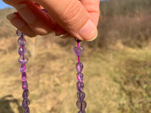 Charger l'image dans la galerie, Perles en améthyste, forme coeur