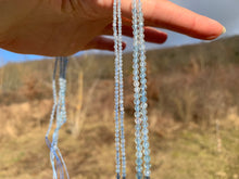 Charger l'image dans la galerie, Perles en aigue-marine facettées entre 2 et 3mm