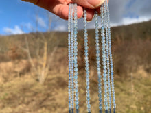 Charger l'image dans la galerie, Perles en aigue-marine facettées entre 2 et 3mm