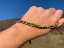 Charger l'image dans la galerie, Perles en unakite facettées entre 2 et 4,5mm
