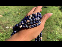 Charger et lire la vidéo dans la visionneuse de la Galerie, Perles en sodalite entre 6 et 8mm ST