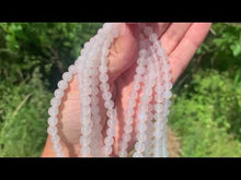 Charger et lire la vidéo dans la visionneuse de la Galerie, Perles en agate blanche entre 2 et 14mm