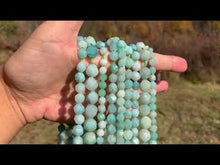 Charger et lire la vidéo dans la visionneuse de la Galerie, Perles en amazonite forme diamant entre 6 et 10mm