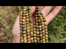 Charger et lire la vidéo dans la visionneuse de la Galerie, Perles en jaspe bumblebee entre 6 et 8mm