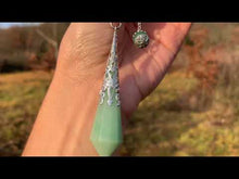 Charger et lire la vidéo dans la visionneuse de la Galerie, Pendule en aventurine verte