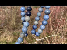 Charger et lire la vidéo dans la visionneuse de la Galerie, Perles en aventurine bleue entre 4 et 12mm