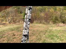 Charger et lire la vidéo dans la visionneuse de la Galerie, Perles en quartz avec inclusions de tourmaline forme carré entre 5 et 9mm