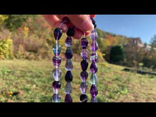 Charger et lire la vidéo dans la visionneuse de la Galerie, Perles en fluorite / fluorine, forme goutte