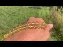 Charger et lire la vidéo dans la visionneuse de la Galerie, Perles en fluorite jaune entre 6 et 10mm