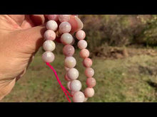 Charger et lire la vidéo dans la visionneuse de la Galerie, Perles en opale commune rose entre 4 et 10mm ORD
