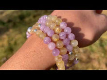 Charger et lire la vidéo dans la visionneuse de la Galerie, Mala "Un vent de liberté"