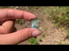 Charger et lire la vidéo dans la visionneuse de la Galerie, VENDU Labradorite boucles d'oreilles 2