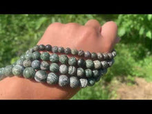 Charger et lire la vidéo dans la visionneuse de la Galerie, Perles en chrysotile serpentine entre 4 et 10mm