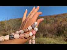 Charger et lire la vidéo dans la visionneuse de la Galerie, Perles en opale commune rose