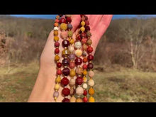 Charger et lire la vidéo dans la visionneuse de la Galerie, Perles en jaspe mookaite, forme barrique facettée