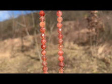 Charger et lire la vidéo dans la visionneuse de la Galerie, Perles en pierre de soleil facettées entre 2,5 et 7,5mm PSD