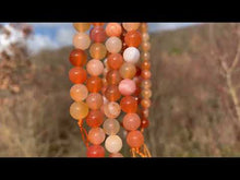 Charger et lire la vidéo dans la visionneuse de la Galerie, Perles en agate du Botswana entre 4 et 12mm