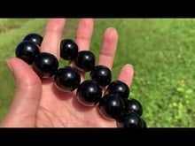 Charger et lire la vidéo dans la visionneuse de la Galerie, Perles en obsidienne oeil céleste (arc-en-ciel) entre 4 et 20mm