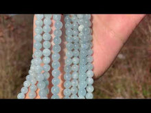 Charger et lire la vidéo dans la visionneuse de la Galerie, Perles en aigue-marine entre 6 et 8mm AMD