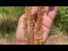 Charger et lire la vidéo dans la visionneuse de la Galerie, Perles en quartz rutile, forme chips