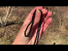 Charger et lire la vidéo dans la visionneuse de la Galerie, Perles en spinelle noir facetté entre 2 et 4mm