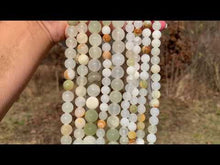 Charger et lire la vidéo dans la visionneuse de la Galerie, Perles en aragonite entre 4 et 12mm