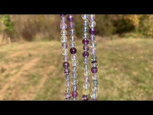 Charger et lire la vidéo dans la visionneuse de la Galerie, Perles en fluorite / fluorine facettée entre 6 et 10mm