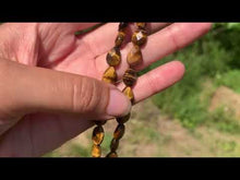 Charger et lire la vidéo dans la visionneuse de la Galerie, Perles en oeil de tigre, forme goutte