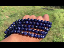 Charger et lire la vidéo dans la visionneuse de la Galerie, Perles en sodalite entre 6 et 8mm SQ