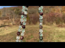 Charger et lire la vidéo dans la visionneuse de la Galerie, Perles en quartz lodolite forme diamant entre 6 et 8mm