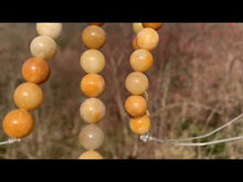 Charger et lire la vidéo dans la visionneuse de la Galerie, Perles en aventurine jaune entre 4 et 12mm