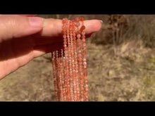 Charger et lire la vidéo dans la visionneuse de la Galerie, Perles en pierre de soleil facettées entre 2 et 4mm PSU