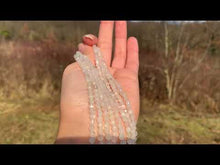 Charger et lire la vidéo dans la visionneuse de la Galerie, Perles en pierre de lune blanche facettées entre 2 et 4,5mm