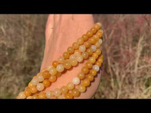 Charger et lire la vidéo dans la visionneuse de la Galerie, Perles en aventurine jaune entre 4 et 12mm