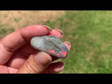 Charger et lire la vidéo dans la visionneuse de la Galerie, Labradorite, pierre roulée