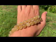 Charger et lire la vidéo dans la visionneuse de la Galerie, Perles en quartz à inclusions de rutile entre 4 et 12mm QRU