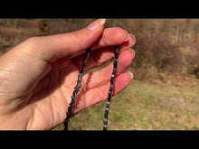 Charger et lire la vidéo dans la visionneuse de la Galerie, Perles en hématite forme lune